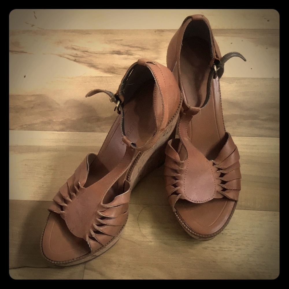 Banana Republic Wedge Sandals